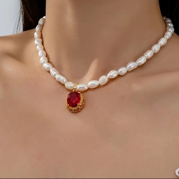 Natural Irregular Freshwater Pearl Necklace & Red Crystal Pendant Gold… - Picture 2 of 8